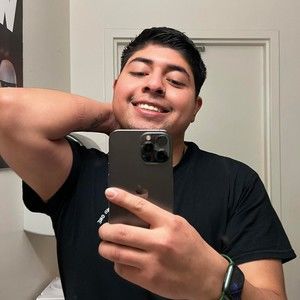 Meet your Posher, Luis